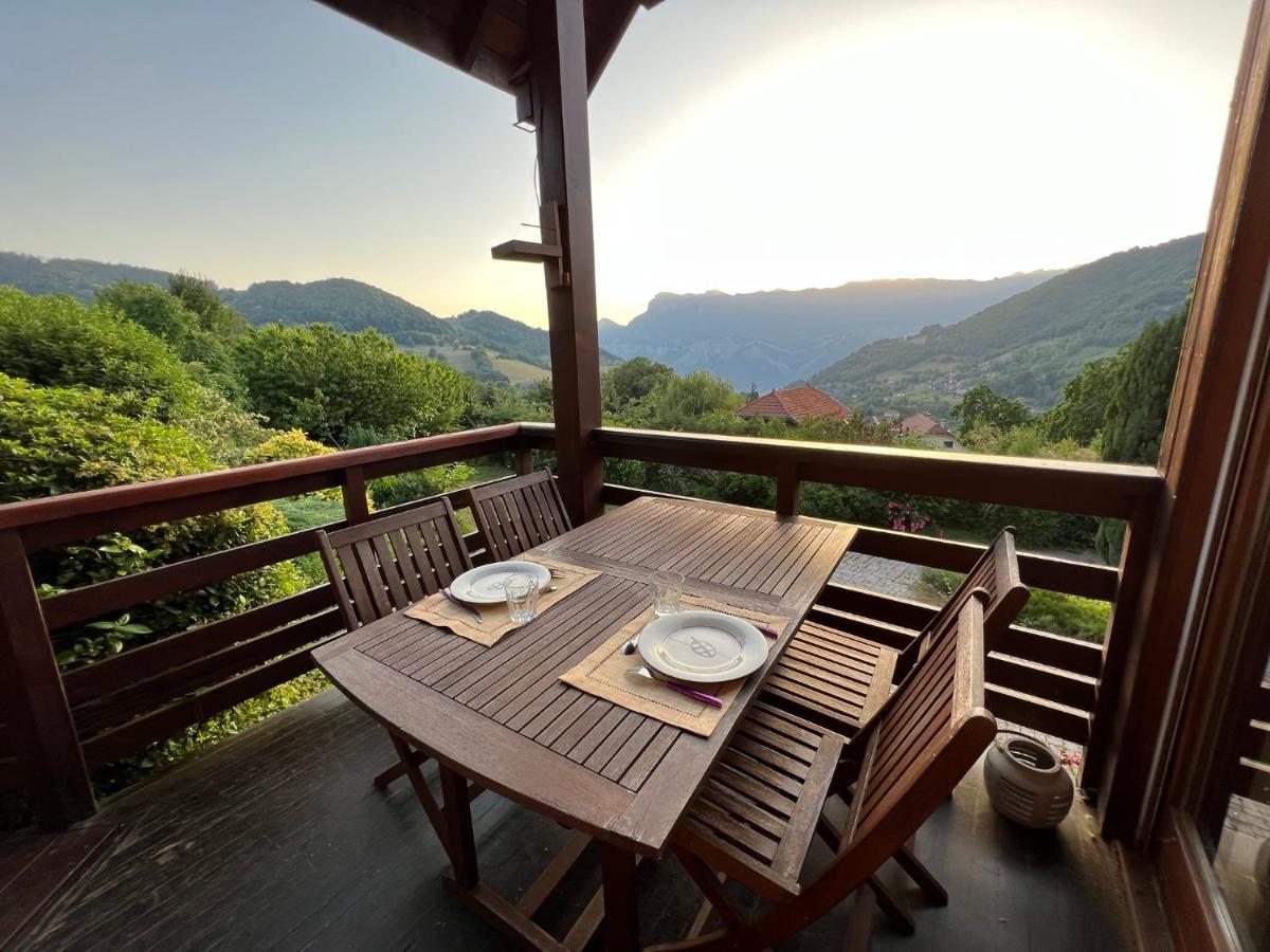 Bed and Breakfast Eco-Logis Mad'In Belledonne Theys Экстерьер фото